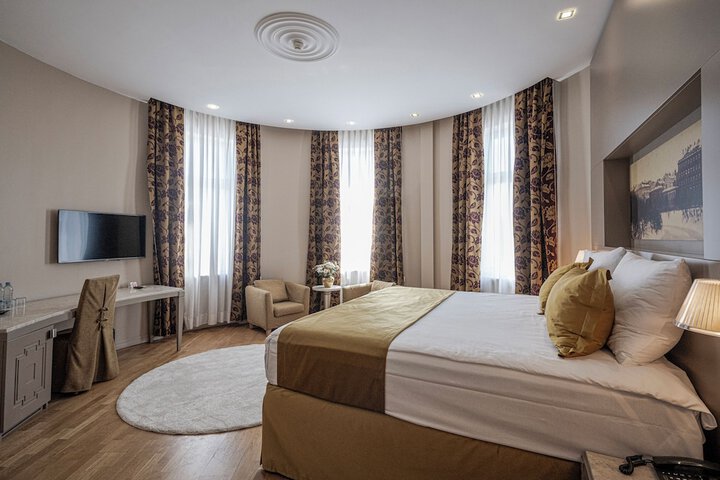Room 34 of 85