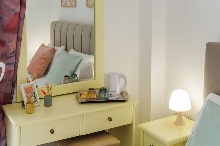 Room 13 of 64