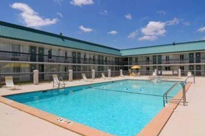 Pool 40 of 46