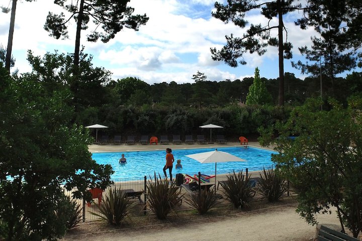 Pool 38 of 76