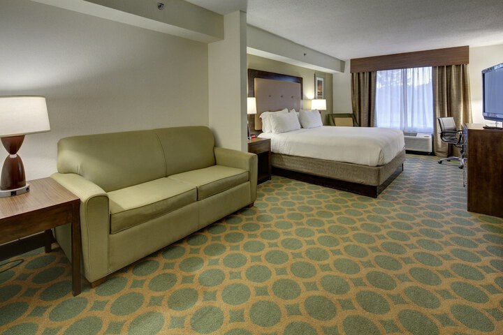 1 King Bed (8 of 11)