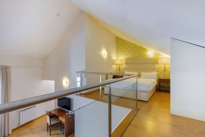 Room 11 of 61
