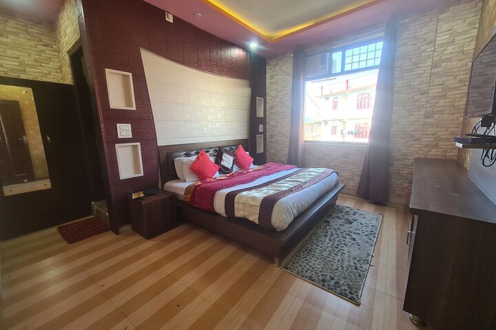 Room 28 of 45