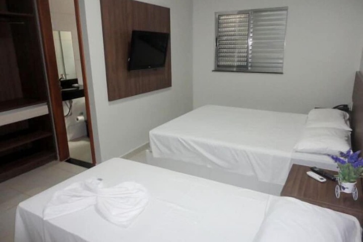 Room 3 of 11