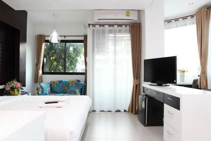 Room 26 of 73