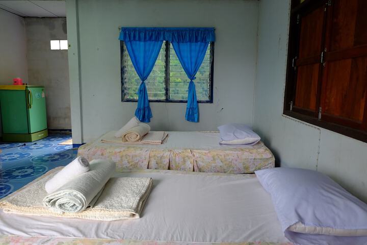 Room 3 of 12