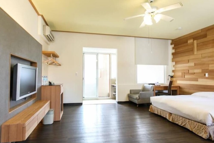Room 32 of 108