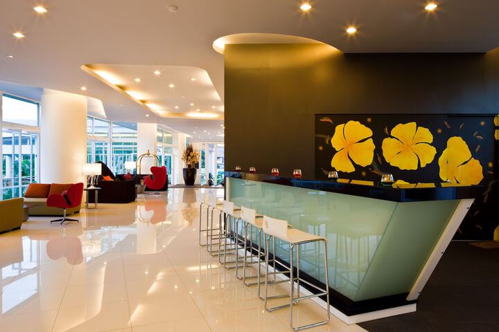 Guest Lobby