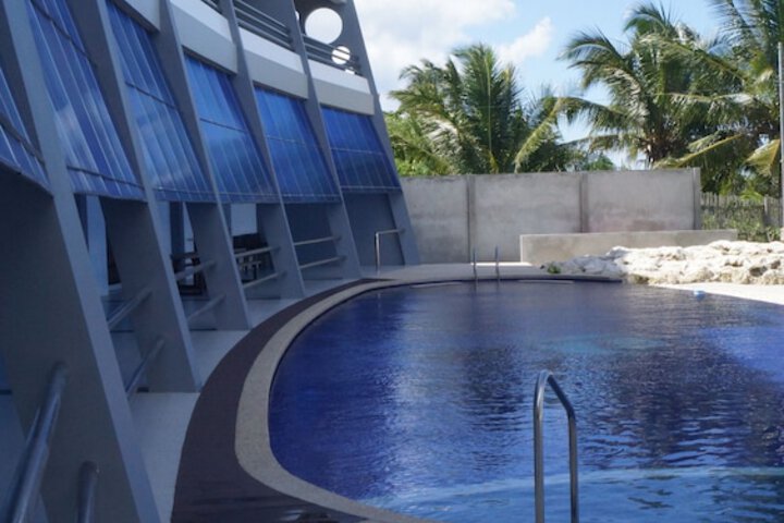 Pool 19 of 34