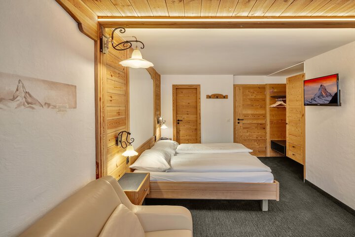 Room 16 of 55