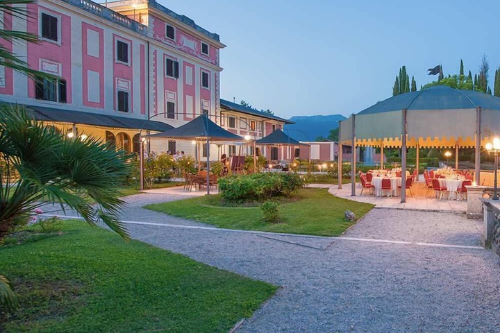 Hotel Exterior 63 of 67
