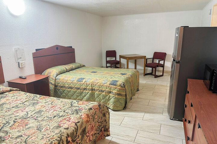 Room 5 of 19