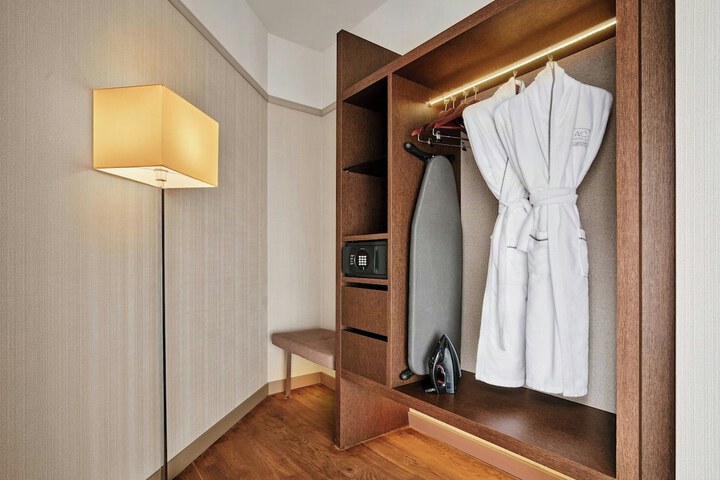Room 29 of 116