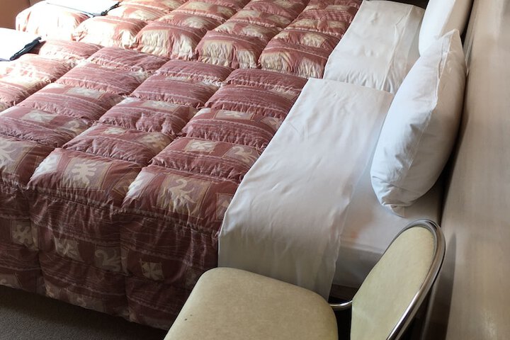 Room 14 of 33