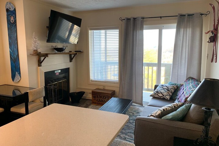 Room 6 of 10