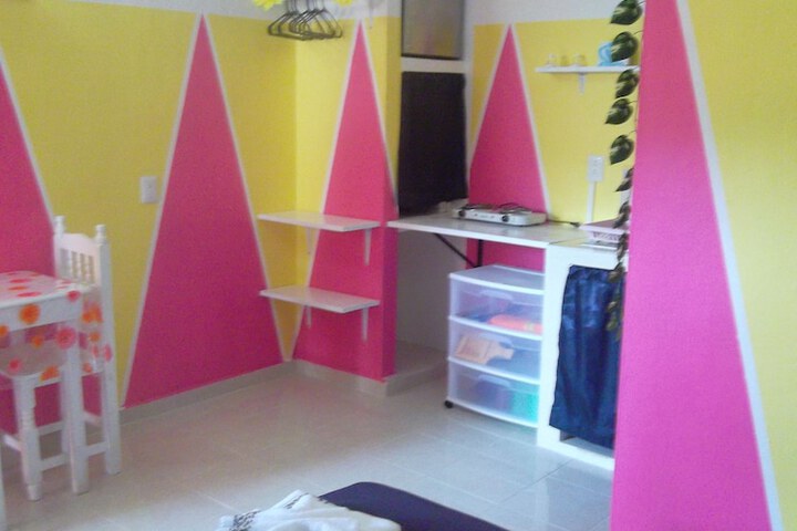 Room 3 of 73