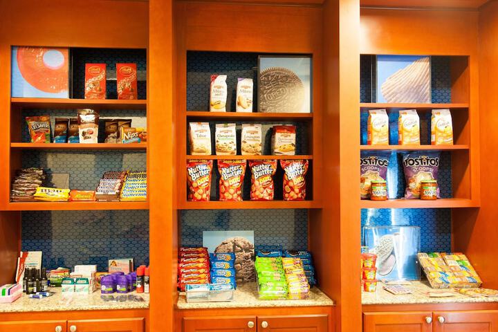 Snack bar
