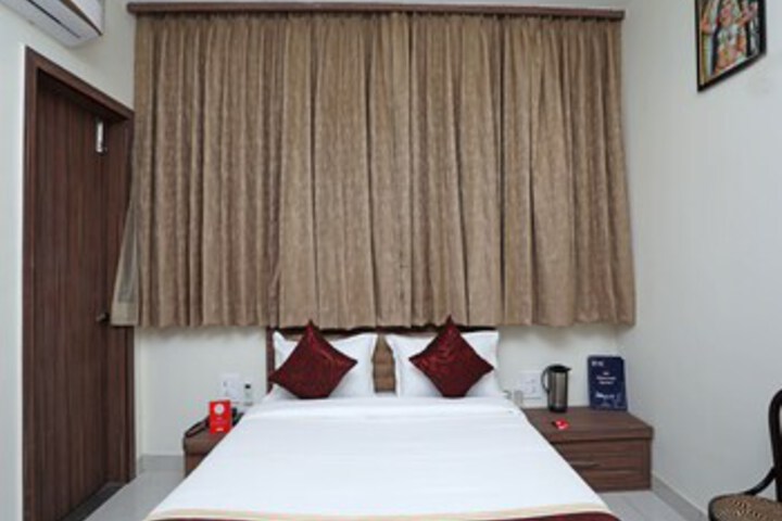 Room 18 of 21