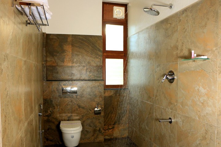 Room 43 of 71