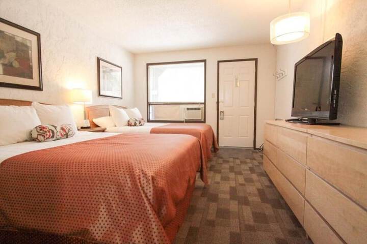 Room 28 of 61