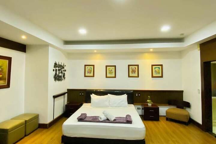 Room 19 of 43