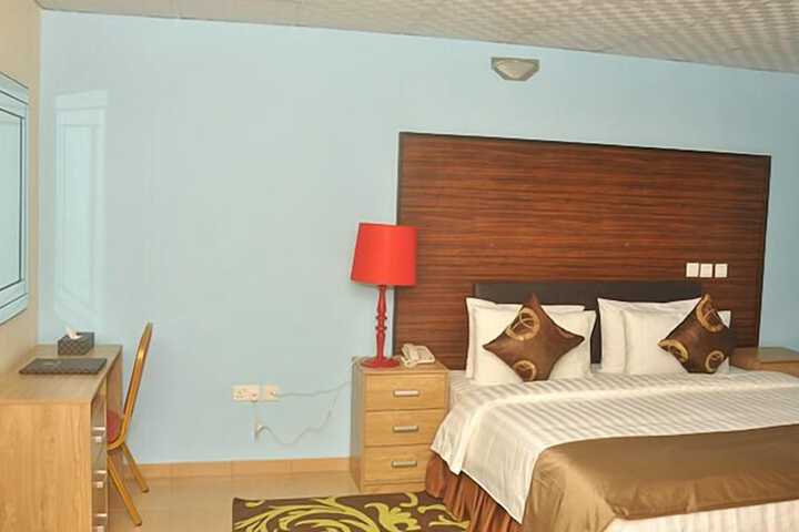 Room 7 of 24