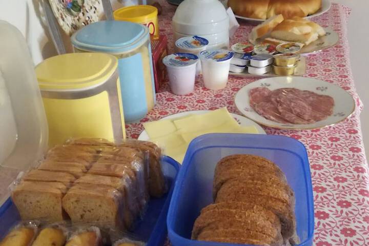 Breakfast/Coffee Service 12 of 20