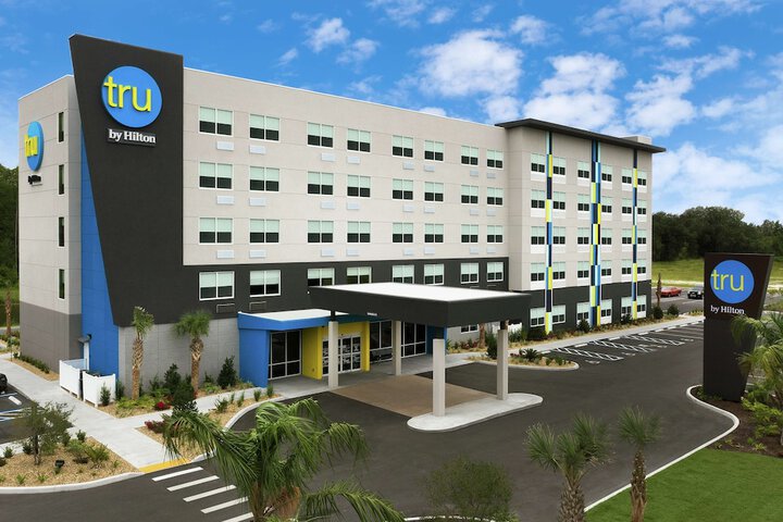 Hotel 50 of 52