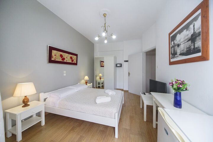 Room 44 of 63