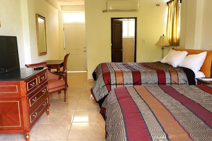 Room 6 of 39