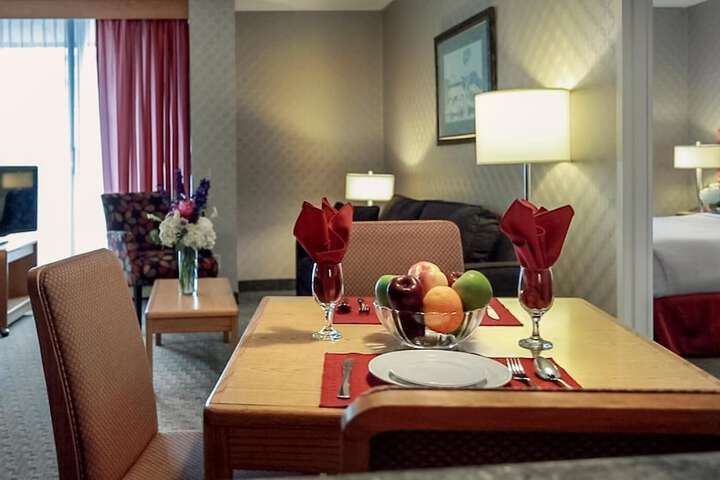 Room 8 of 28