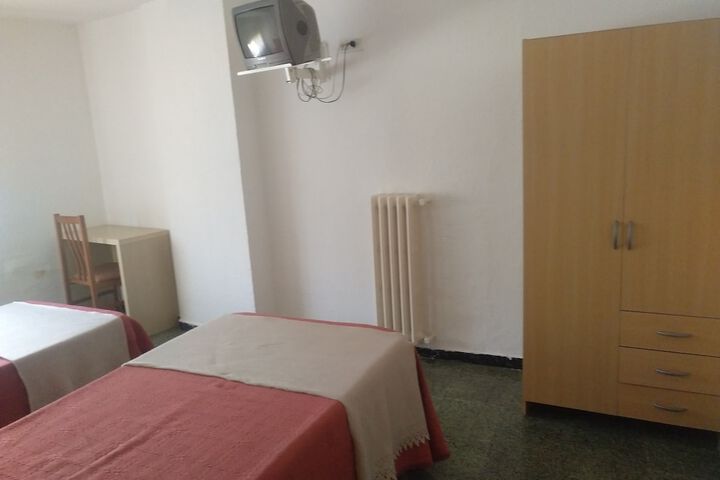 Room 11 of 46