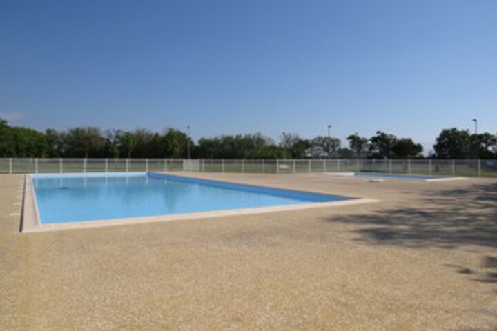 Pool 23 of 36