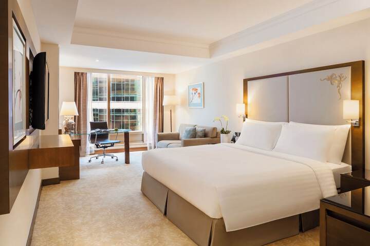 Room 15 of 26