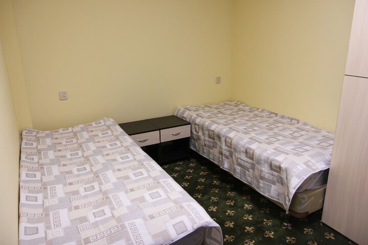 Room 12 of 22