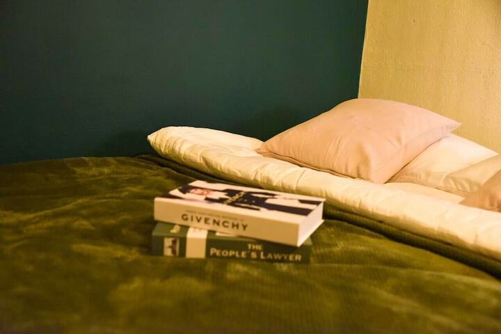 Room 93 of 125