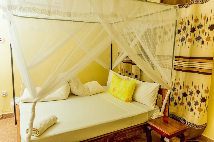 Room 26 of 42