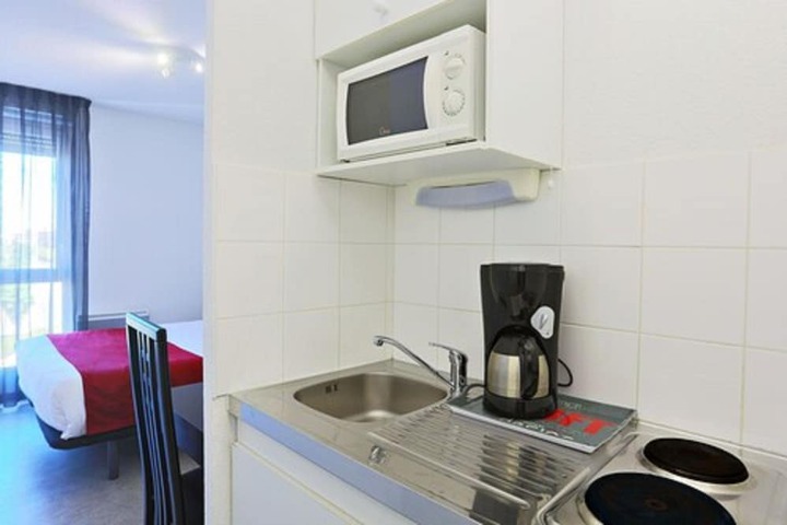 Private kitchenette