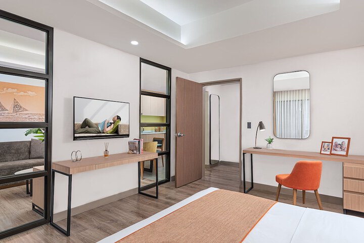 Room 10 of 26