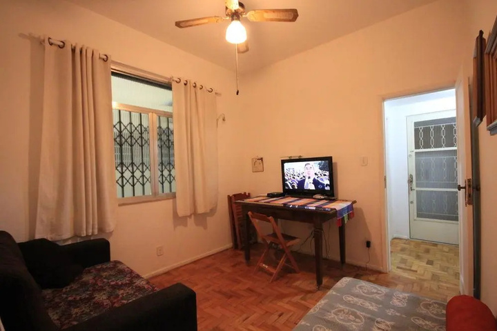 Room 3 of 13