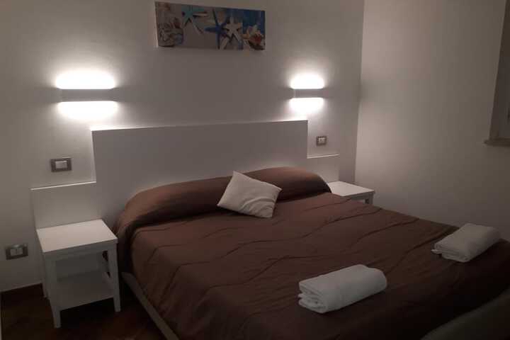 Room 13 of 47