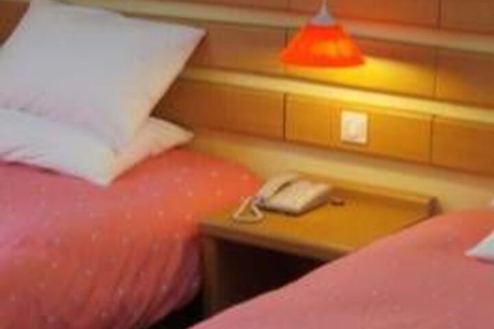 Room 21 of 29