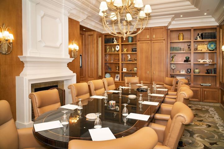 Meeting facility