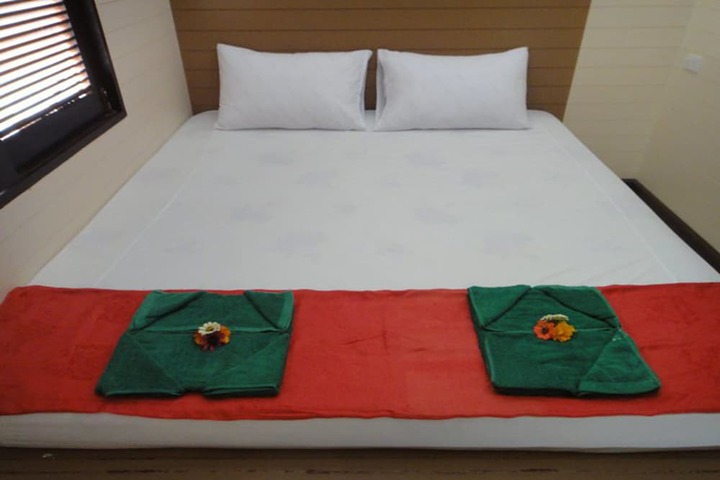 Room 4 of 35