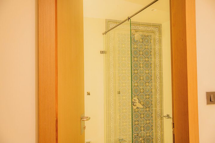 Room 46 of 78