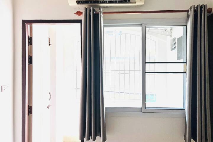 Room 6 of 29