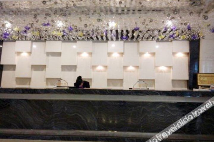 Hotel Interior 4 of 18