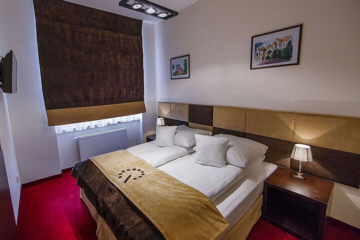Room 25 of 62