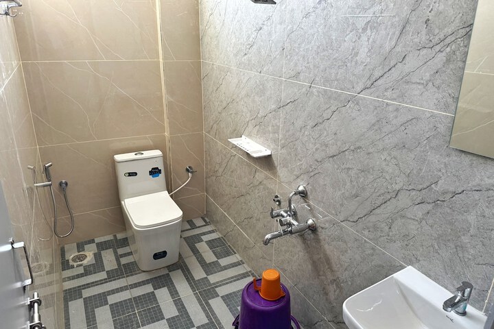 Room 2 of 14