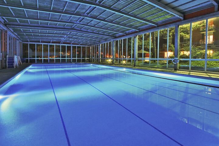 Pool Hotel